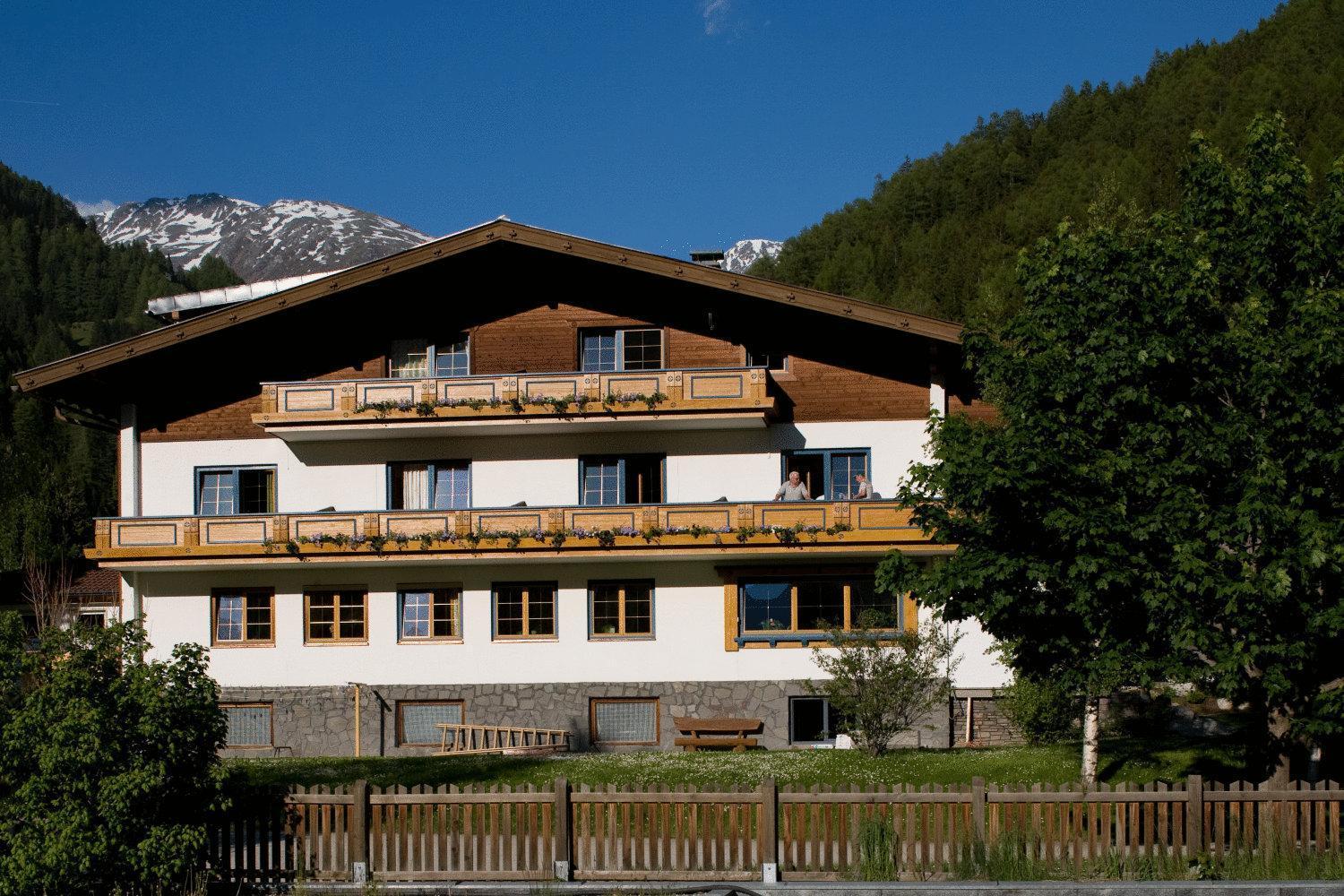 Ferienhaus Alpina Кальс-ам-Гросглоккнер Экстерьер фото